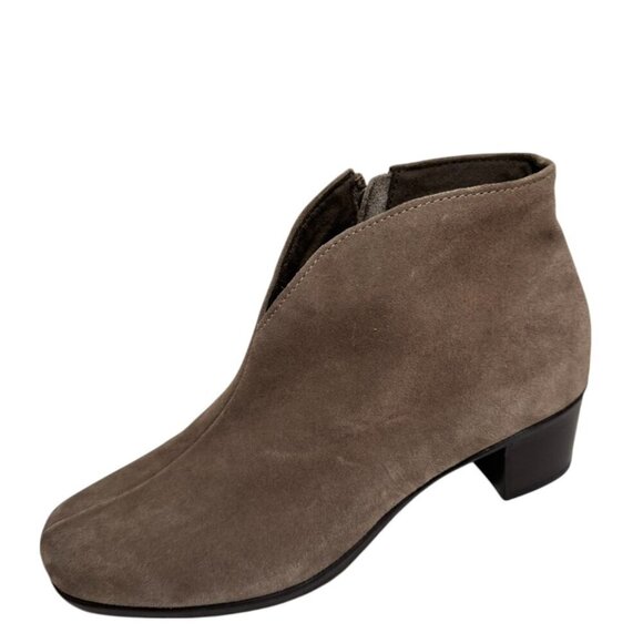 Munro Shelly Booties Boots Women's Size 8.5 M Shock Absorb Heels New $240 - Picture 1 of 6